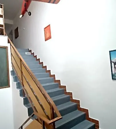 A Restaurace U Jezirka * Hrimezdice
